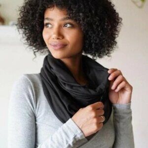 BEYOND YOGA NWT Black Infinity Scarf with Pocket